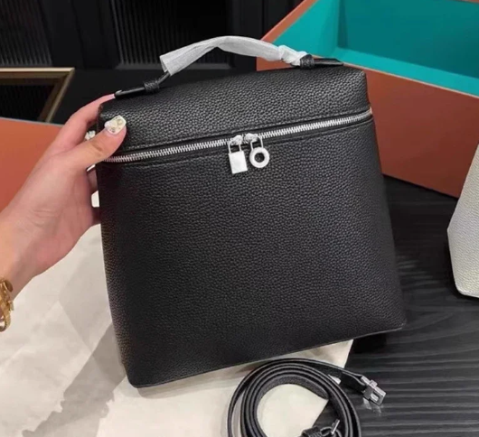 Loro piana Handbags Hot