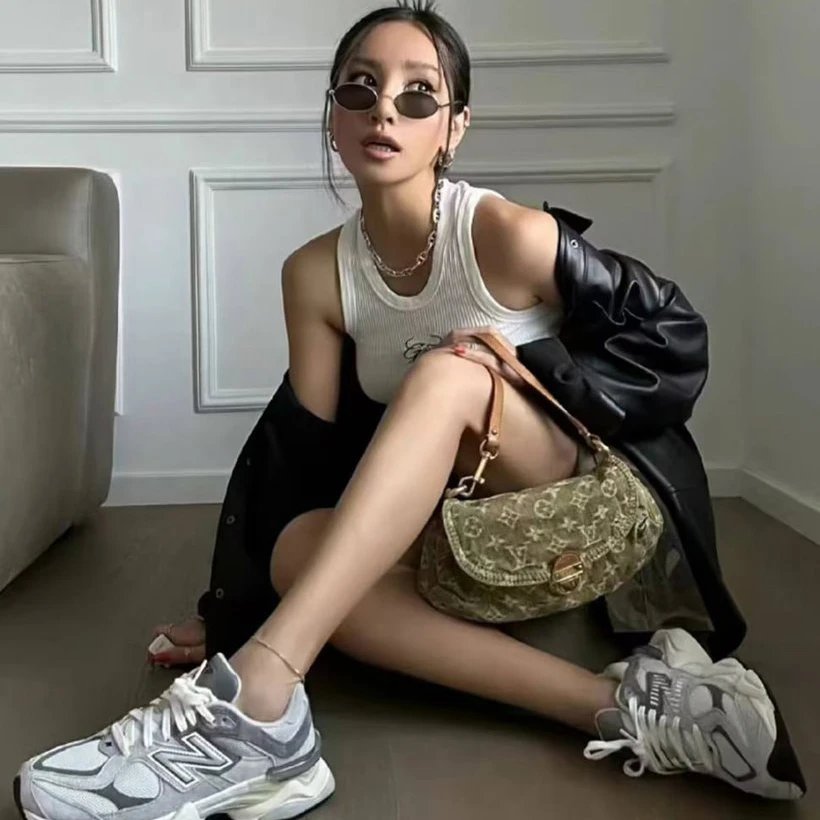 New Balance 9060 Quality Problem contact us for Refund Derectly  