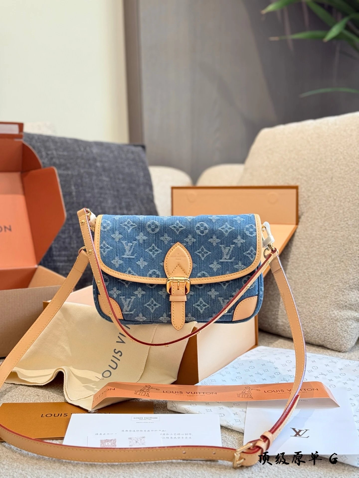 Louis Vuitton Handbags LL