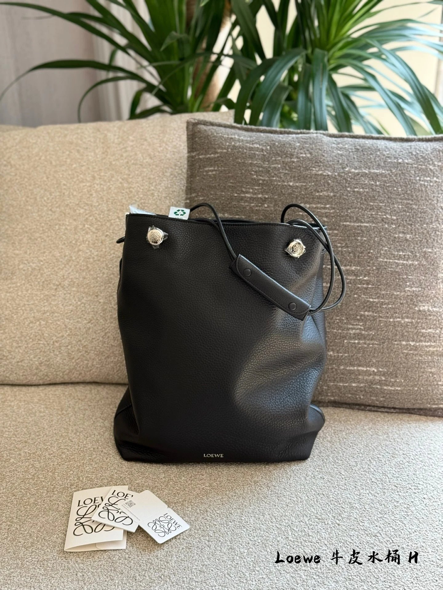 Loewe Handbags 25ss Pebble pouch